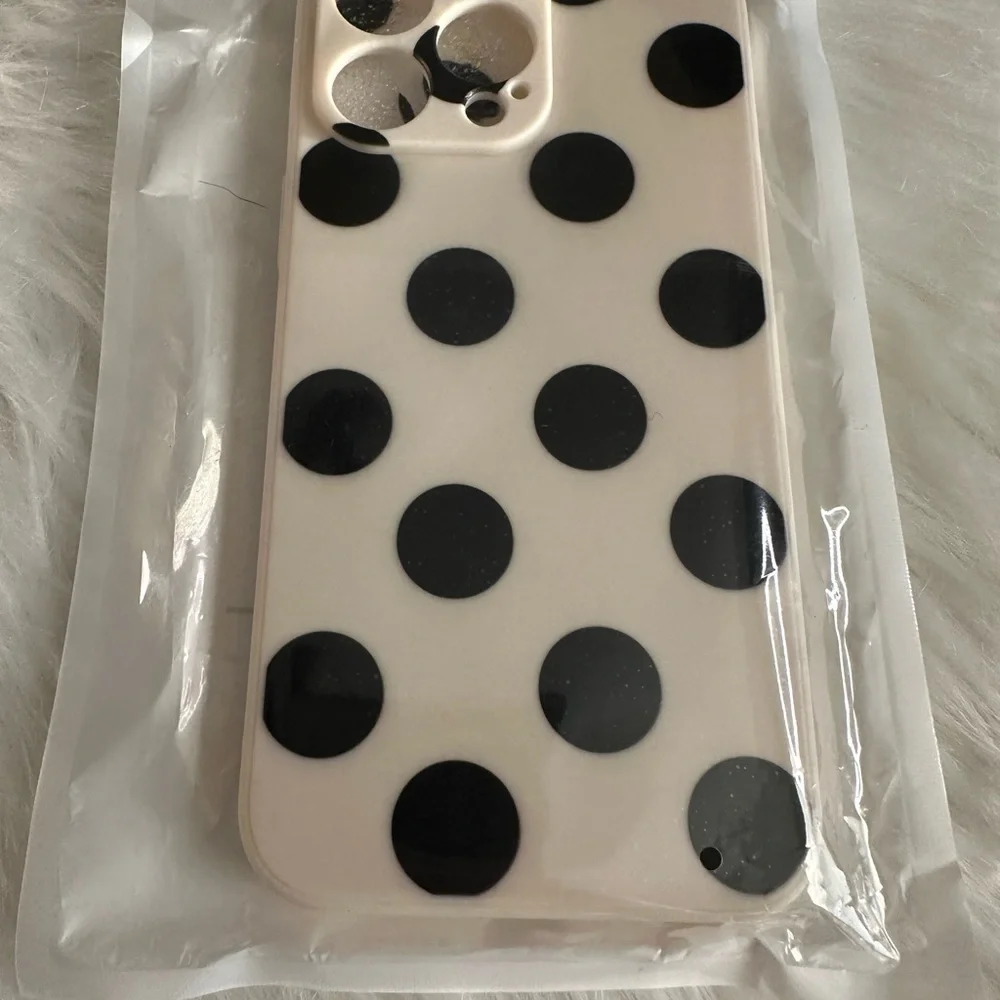 🩷5/$10 Polka Dot Phone Case - Black and White 14 max pro